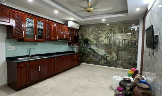 Bán nhà phố Nguyễn Văn Huyên, Cầu Giấy, View Công viên, 2 thoáng, ô tô vào nhà, 70m2, MT4m 19.8 tỷ