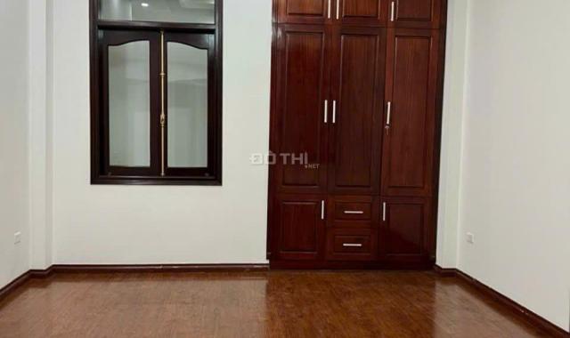 Bán nhà phố Nguyễn Văn Huyên, Cầu Giấy, View Công viên, 2 thoáng, ô tô vào nhà, 70m2, MT4m 19.8 tỷ