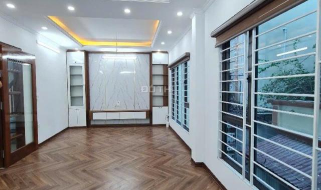 Bán Nhà 40m2x5 tầng mới 8.6 tỷ, MT 7m tại Vương Thừa Vũ