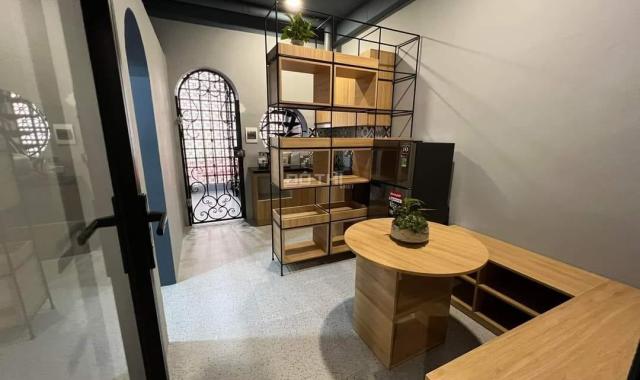 Bán Mặt Phố Tầng 1 Kim Ngưu, Thanh Nhàn HBT: 120m2, Mặt tiền 10m, giá 11 tỷ. cho thuê 30tr/th. Đầu