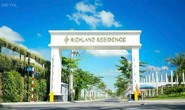 Bán nhà mặt phố giá siêu hấp dẫn dự án Richland residence DT 98m2 tp Bến Cát tỉnh Bình Dương