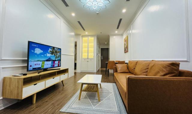 Bán căn góc chung cư Vinhomes Sky Lake. CH tòa TTTM S2, 80M, 2PN view Hồ & CV. Giá 7.1 tỷ.