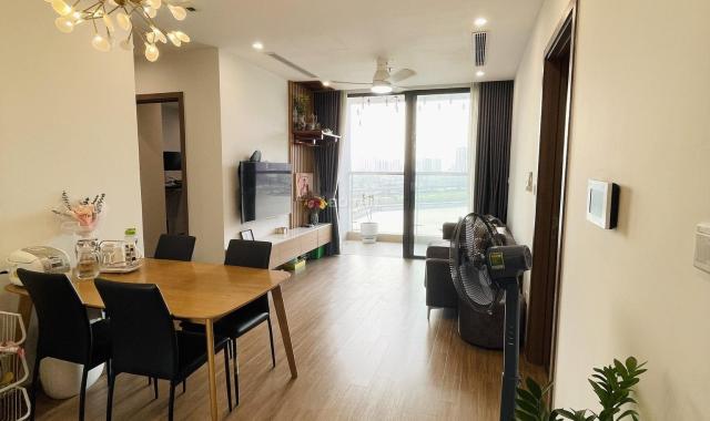 Bán căn hộ 81M View Hồ Vinhomes Sky Lake. Loại to nhất 2PN TK đẹp. Giá 8.2 tỷ. LH: 0852891080