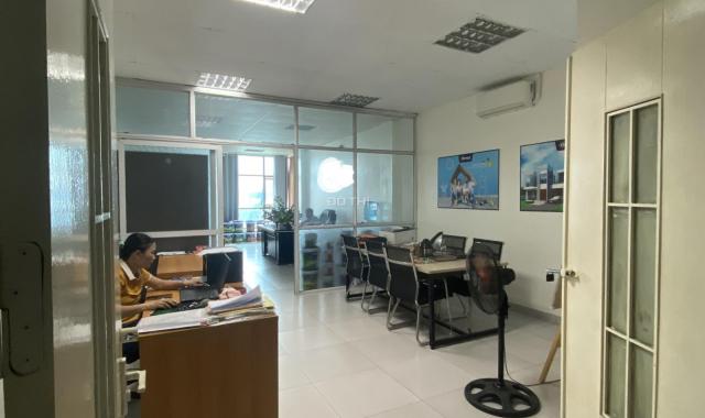 Cho thuê văn phòng Vạn Phúc, dt 70 m2/tầng, sàn thông