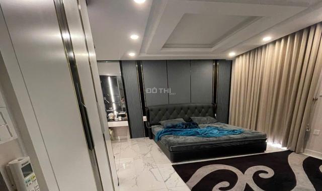 Hạ giá Bán gấp căn hộ PARK VIEW, Phú Mỹ Hưng,Q.7. Dt 109m2 có sân vườn, Giá 6,6 tỷ (TL)