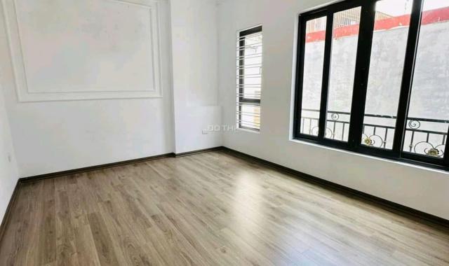 Siêu rẻ Lạc Long Quân, Tây Hồ - 48m2, 5 tầng, mt 6m, giá 6.9 tỷ - nhà mới đẹp, 2 thoáng