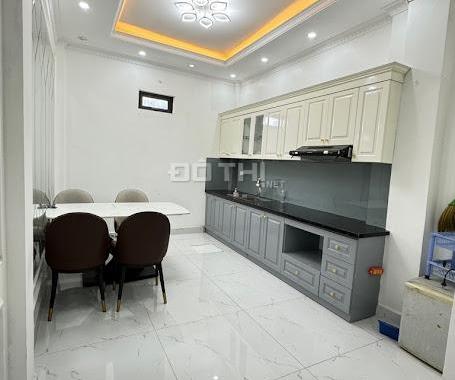 Bán nhà Vũ Tông Phan, oto đỗ cổng, 42m2 - 6,2 tỷ