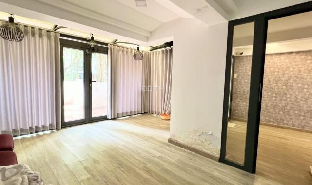 Cho thuê shop khu Hưng Vượng 2, MT Lê Văn Thiêm 135m2, Phú Mỹ Hưng, Quận 7