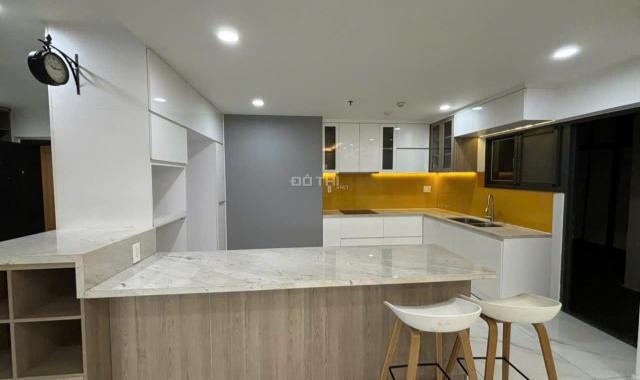 Cho thuê căn hộ Mỹ Khánh 1, trung tâm Phú Mỹ Hưng 112m2 3PN view hồ bơi