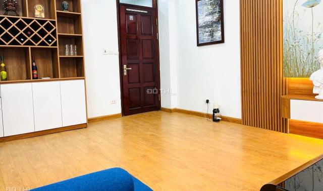 Nhà phố Trần Cung, 10m ra oto, ngõ thông, S 40m2 chỉ 6,2 tỷ