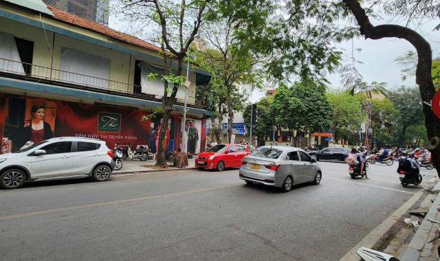 Cho thuê nhà nguyên căn mới xây mặt phố HÀM LONG - Hoàn Kiếm- Hà Nội “Có Thang Máy” .