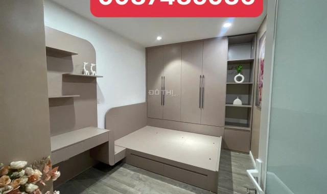 CẦN BÁN GẤP CĂN HỘ 4 NGỦ VINHOMES ROYAL CITY, NỘI THẤT NHẬP KHẨU, NHÀ MỚI ĐẸP.LH:0987485936