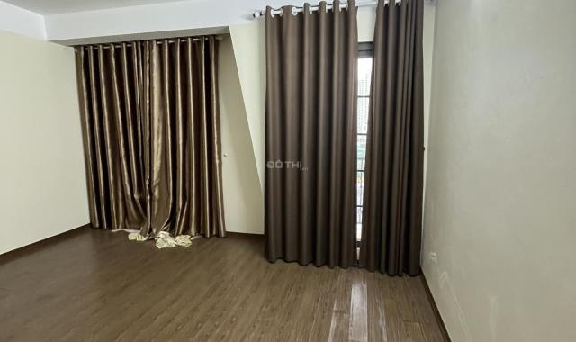 Cho thuê liền kề Nguyễn Xiển, 86m2 x 5 tầng, nhà đẹp, đồ cơ bản