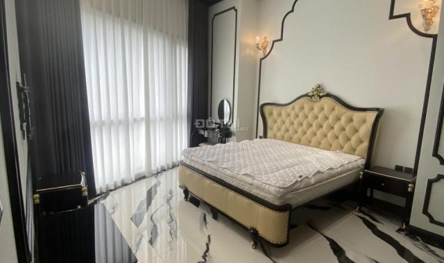 CĂN GÓC ROYAL CITY R3, 169M2, 3 NGỦ ,FULL ĐỒ ĐẸP, TẦNG TRUNG, VÀO Ở LUÔN.☎ 0987485936