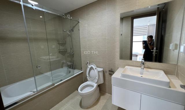 Bán căn hộ 2PN, 2WC ban công hướng hồ tòa S1 Vinhomes Skylake, SĐCC