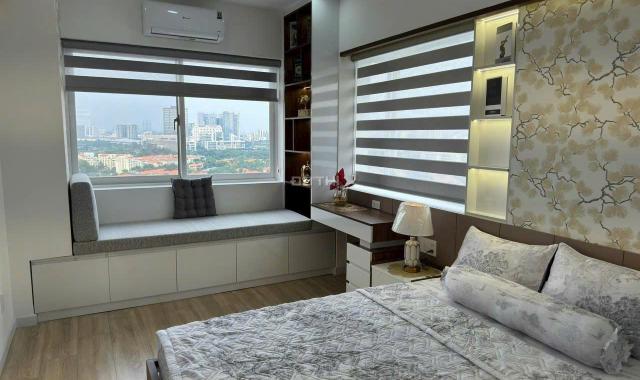 Cần bán căn hộ Mỹ Phát 137m2, 3PN, nhà đẹp view sông sát Đinh thiện Lý