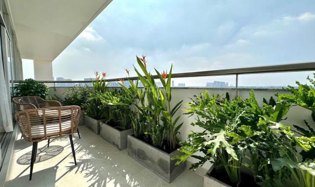 Bán gấp căn hộ Tophouse Garden Court 2, 118m2, 2 mặt view PMH cực đẹp