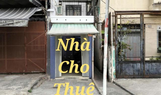 Cho thuê nhà mặt tiền Võ Văn Kiệt, Q1 giá 10tr/ tháng