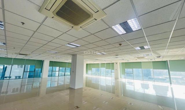 Cần cho  thuê văn phòng làm việc DT 170-300m2 Dương Đình Nghệ, Cầu Giấy giá tốt vị trí đẹp