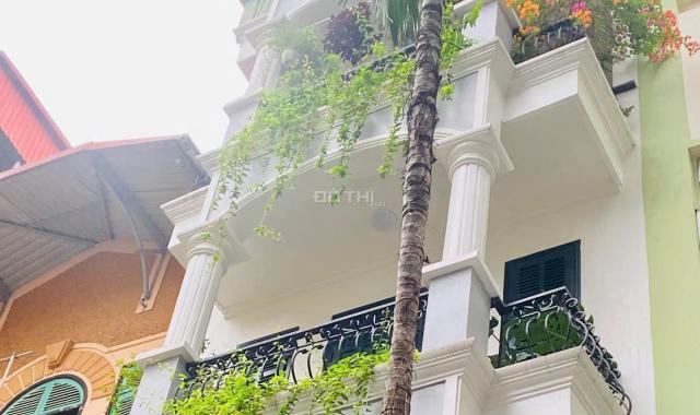 Bán nhà Ngõ 445 Nguyễn Khang, vị trí rất đẹp, nhà 5 tầng, 6 ngủ đủ nội thất sổ 80m2, 13.5 tỷ