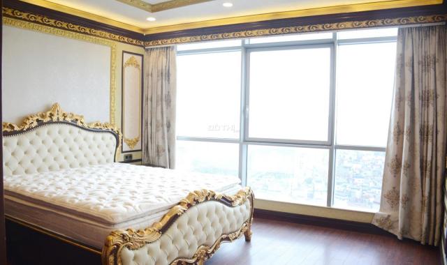 Chung cư Eurowindow Multi Complex 27 trần duy hưng 3pn2wc 200m2 full đồ 25tr LH 0988215990