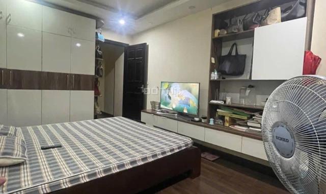 SIÊU HỜI BÁN NHÀ ĐẸP 5 TẦNG, 40m2 TẠI ĐỘI CẤN - BA ĐÌNH CHỈ 7,95 TỶ, NGÕ NÔNG THOÁNG