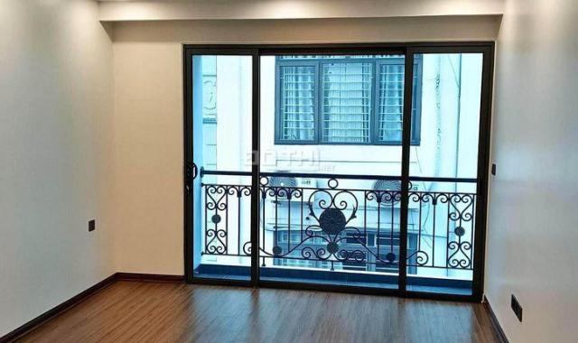 BÁN NHÀ TÔN ĐỨC THẮNG Ô CHỢ DỪA ĐỐNG ĐA 30M2 11 TỶ Ô TÔ ĐỖ CỬA LÔ GÓC NHÀ ĐẸP