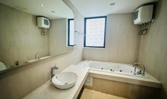 Căn hộ 3PN 2WC chung cư Nam Phúc tầng trung view công viên giá thuê rẻ