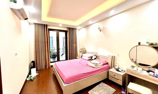 Bán nhà Nguyễn Sơn Long Biên 50m2, 5 tầng,Ngõ thông,Kinh Doanh,Ô tô - 11.5 tỷ