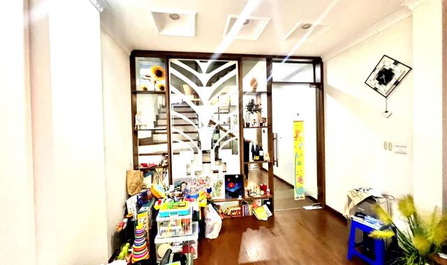 Bán nhà Nguyễn Sơn Long Biên 50m2, 5 tầng,Ngõ thông,Kinh Doanh,Ô tô - 11.5 tỷ
