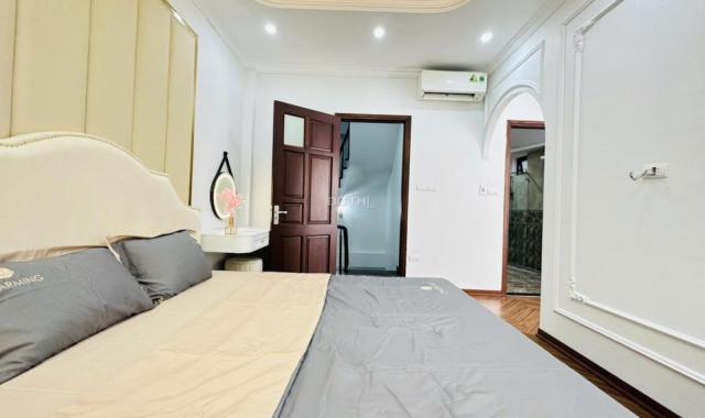 Chính chủ cần bán gấp nhà 40m2 5 tầng, giá bán 7 tỷ tại Hoàng Quốc Việt