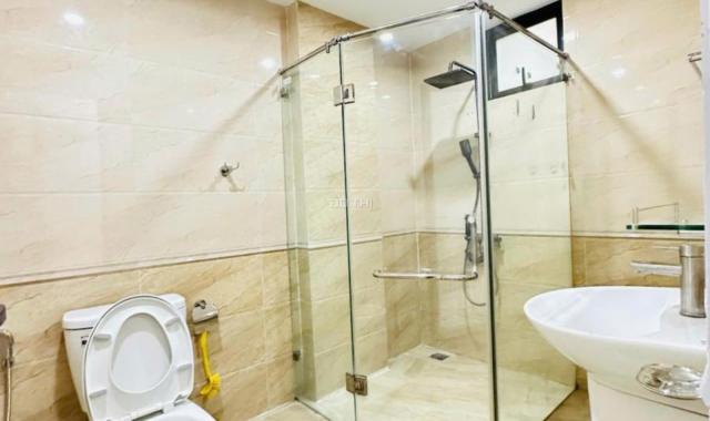 Chính chủ cần bán gấp nhà 40m2 5 tầng, giá bán 7 tỷ tại Hoàng Quốc Việt