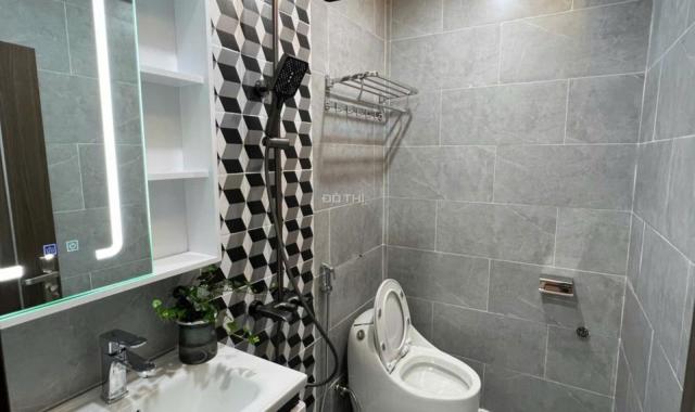 Chính chủ cần bán gấp nhà 40m2 5 tầng, giá bán 7 tỷ tại Hoàng Quốc Việt