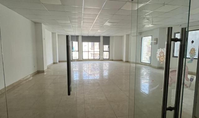 Cho thuê sàn văn phòng Mễ Trì Thượng, 100 m2, sàn thông đẹp