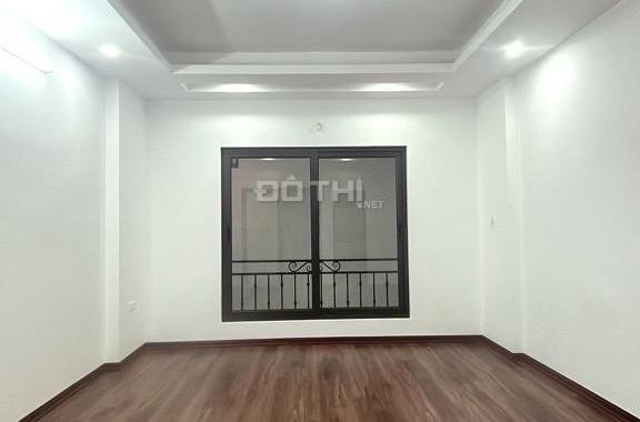 Bán nhà Tổ 24 Thượng Thanh 30m x 5T, Mới Tinh, oto 7c đỗ cửa giá chỉ hơn 4 tỷ có TL. LH: 0936123469