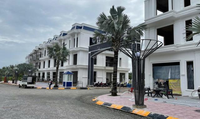 CẶP GÓC DUY NHẤT, ĐỐI DIỆN CÔNG VIÊN TẠI ALANA CITY