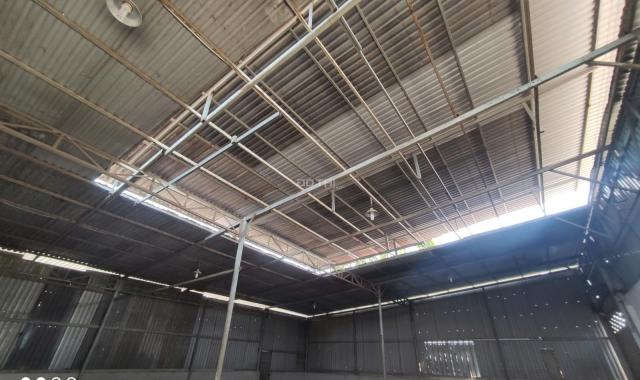 * Cho thuê kho xưởng*300m2 gần đường Hoàng Hữu Nam, Long Bình, Quận 9