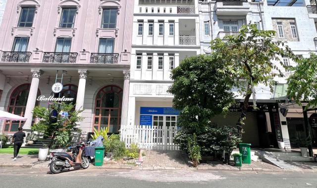 Cho thuê căn góc shophouse chung cư Nam Phúc, Phú Mỹ Hưng, Quận 7.