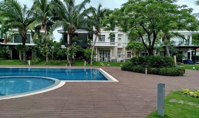 Bán Biệt thự vườn Chateau 3, 7.5*26m, 3 lầu, nội thất đẹp, cạnh hồ bơi