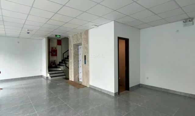 Cho thuê văn phòng mới tại Văn Quán, 80m2/tầng, mặt tiền rộng