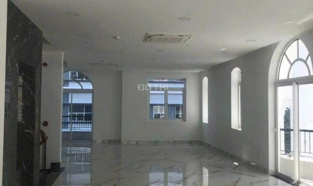 C/chủ gởi Biệt Thự 40 đường số 10 KDC Him Lam Kênh Tẻ l Q7.DT : 10 x 20m l Giá : 43 tỷ có thang máy