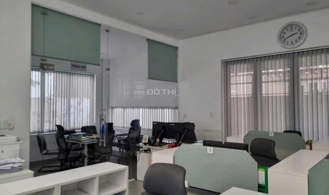 C/chủ gởi Biệt Thự 40 đường số 10 KDC Him Lam Kênh Tẻ l Q7.DT : 10 x 20m l Giá : 43 tỷ có thang máy