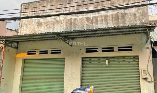 Nhà Mặt tiền đường Lk 2-10, dt: 8 x 17m, cấp 4 gác lửng, Giá: 12.1 tỷ. Lh: 0934196986