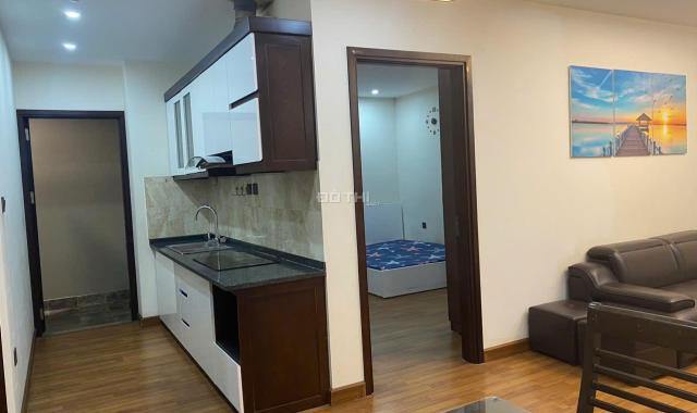 2PN 2VS Full đồ diện tích :70m2 giá 14 tr  Home City Trung Kính, LH : 0343359855