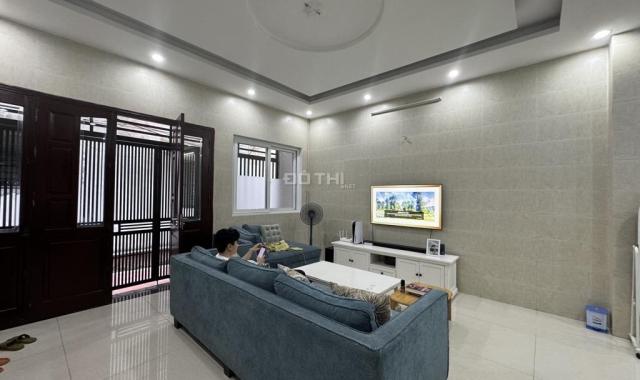 Bán nhà Ngõ 252 Ngọc Thuỵ 67m x 5T, MT 5.2m, dân xây oto đỗ cửa chỉ hơn 7 tỷ còn TL. LH 0936123469