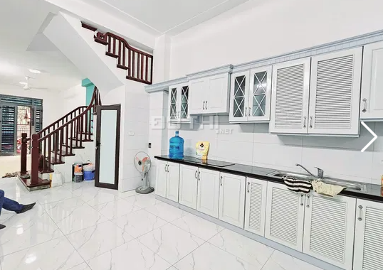 Bán nhanh nhà Lạc Long Quân Tây Hồ,  48m2, 5t, mt 4m giá 12.3 tỷ