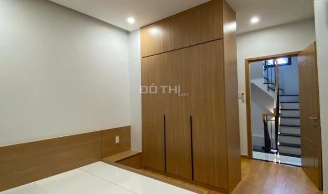 CHỦ CẦN BÁN NHÀ QUẬN 3 LÊ VĂN SỸ GIÁ 6.8ty + 34M2 + 5 TẦNG + 3PN + SỔ VUÔNG