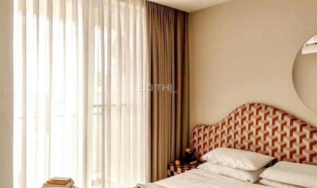 Bán căn hộ Midtown tòa M5, 110m2, 2PN, giá 10 tỷ tặng Nội thất cao cấp