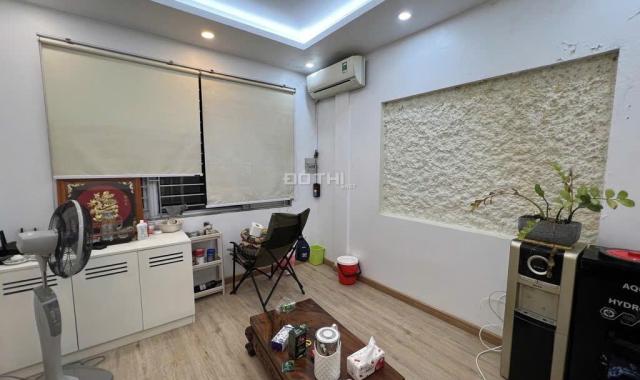 5.75 Tỷ - 30 m2 x 6 Tầng - 5 Ngủ - 20M ra mặt phố - Sổ đỏ vuông đẹp, giao dịch ngay