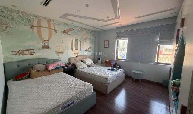 (Siêu Phẩm) Tòa Apartment 9 tầng - Căn góc 2 mặt tiền tại Hoàng Cầu - DT 2.5 tỷ/năm - Tin Thật 100%